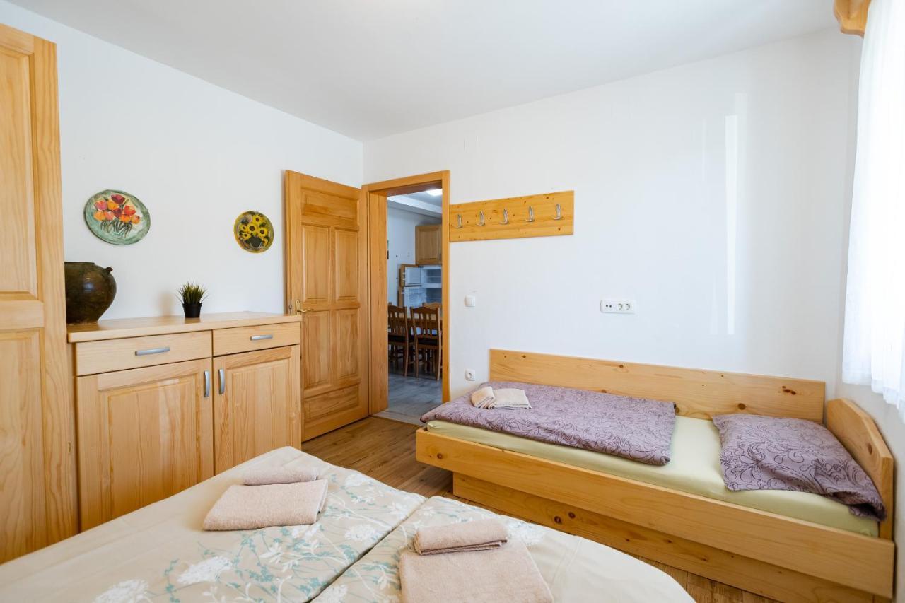 Lahinja & Kolpa River Apartments Metlika Exteriér fotografie