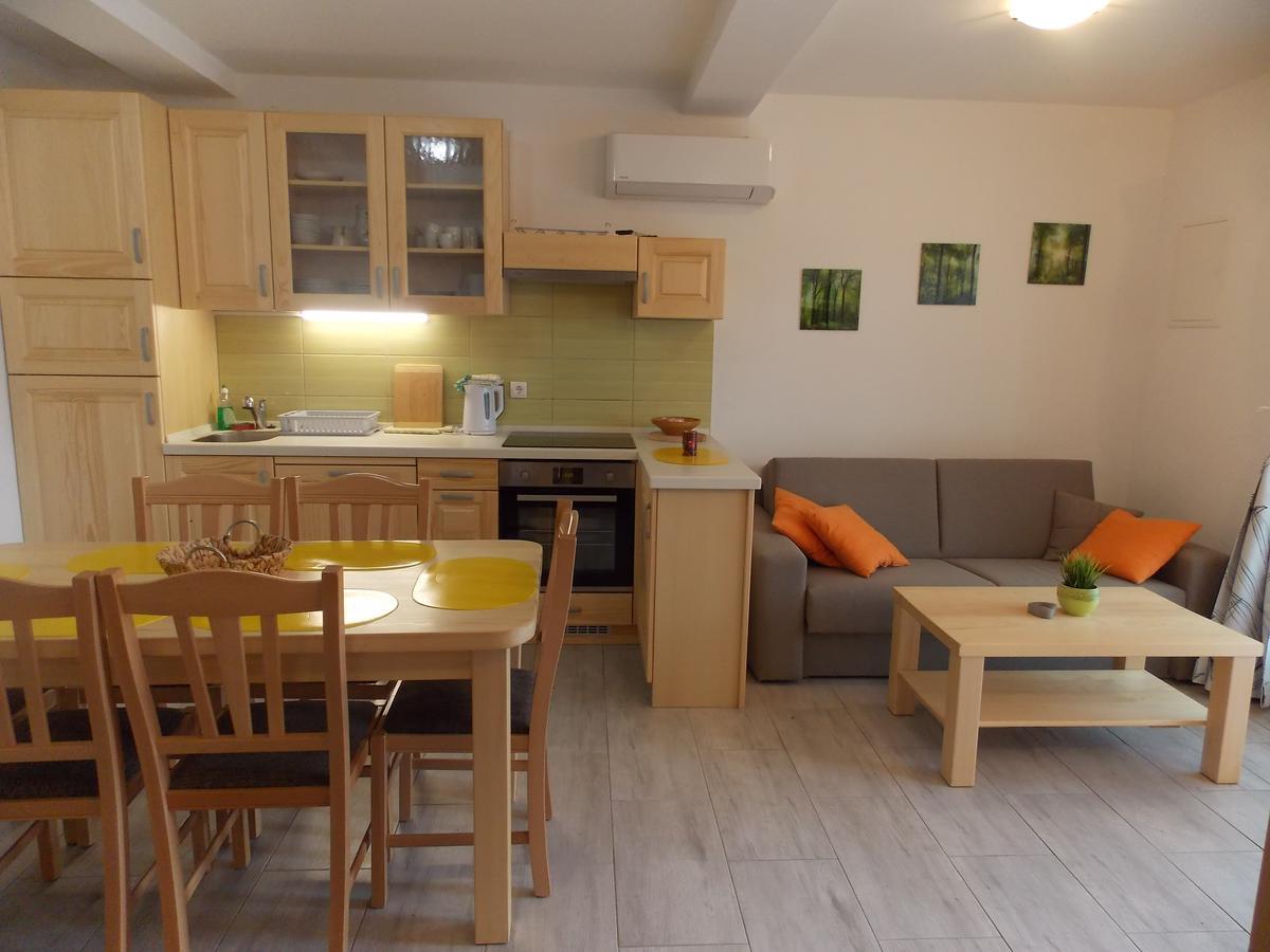 Lahinja & Kolpa River Apartments Metlika Exteriér fotografie